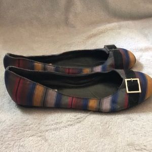 EUC Steve Madden flat shoe